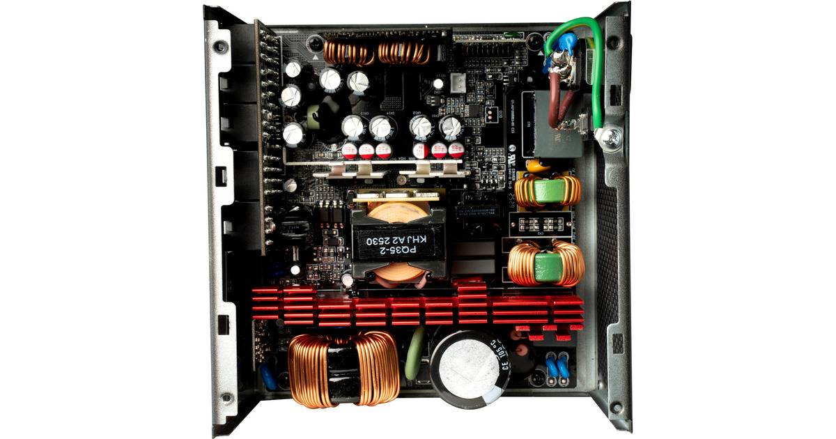 Alimentatore ENERMAX Revolution III S 1000W Snow White – ATX 3.1 PCIe 5.1, 80+ Platinum, Ventola FDB Silenziosa, Condensatori Jap 105°C