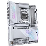 GIGABYTE X870E AORUS PRO X3D ICE carte mère socket AM5 Argent/Blanc, RAID, 5 Gb-LAN, WLAN, BT, Sound, ATX