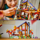 LEGO Friends Chalet confortable dans la forêt d'automne, Jouets de construction 