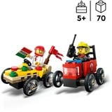 LEGO City - Kit de voiture de course: camion de livraison de pizzas contre camion de pompiers, Jouets de construction 60458 | set de course de caisses à savon