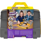 Spin Master Kinetic Sand, Coffret bac à sable pliable Chantier avec véhicule et 907 g de Kinetic Sand, pour les enfants à partir de 3 ans, Jeu de sable Kinetic Sand , Coffret bac à sable pliable Chantier avec véhicule et 907 g de , pour les enfants à partir de 3 ans, Sable cinétique pour enfants, 3 an(s), Marron