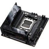 ASUS ROG STRIX X670E-I GAMING WIFI carte mère socket AM5 Noir/Argent, RAID, Gb-LAN, WLAN, BT, Son, Mini-ITX