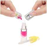 MGA Entertainment Yummiland Lip Gloss Doll Series 2- Cotton Candy (Nia Candy Fluff), Poupée Mini poupée, Femelle, 4 an(s), 100 mm, Multicolore
