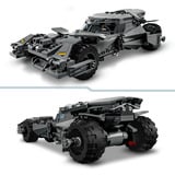 LEGO Batman v Superman™ Batmobile™, Jouets de construction 