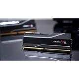 G.Skill Trident Z5 NEO 64 Go DDR5-6000 (2x 32 Go) mémoire vive Noir, F5-6000J3238G32GX2-TZ5N, EXPO