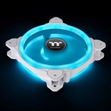 Thermaltake Ventilateur Radiateur SWAFAN 14 RGB TT Premium Edition Blanc (Pack de 3 ventilateurs) ventilateurs de boîtier Blanc, 3 pièces, 140 x 140 x 25 mm