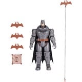 Spin Master BATMAN DC COMICS - Figurine Batman Deluxe 30 Cm - Figurine Articulée Batman 30 Cm - Avec Effets Sonores Et Lumineux - 5 Accessoires - Créez Vos Aventures Et Combats - Jouet Enfant 3 Ans Et + 