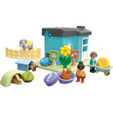 PLAYMOBIL Junior - Pension pour animaux avec distributeur de nourriture, Jouets de construction 71690