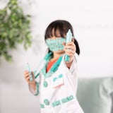 Spin Master PACK DOCTEUR COSTUME + ACCESSOIRES, Jeu de rôle Déguisement, Enfant, Unisexe, Uniforme, Médecin, Vert, Blanc