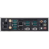 ASUS PRO WS WRX80E-SAGE SE WIFI II carte mère socket sWRX8 RAID, 2x 10Gb-LAN, Wi-Fi 6E, BT 5.1, Sound, EEB