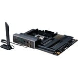 ASUS ProArt X670E-CREATOR WIFI carte mère socket AM5 Noir/Bronze, RAID, 10 Gb-LAN, 2.5Gb-LAN, WLAN, BT, Sound, ATX