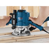 Bosch GOF 1250 CE Noir, Bleu 24000 tr/min 1250 W, Fraiseuse Bleu, Noir, Bleu, 24000 tr/min, 6, 8 (5/16"), 10000 tr/min, 6 cm, 5,5 m/s²