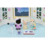 EPOCH Sylvanian Families - Amis de la maternelle aventure "Fête pyjama", Jouets de construction 