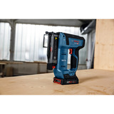 Bosch Cloueur à bois sans fil GNH 18V-35 Professional solo, 18Volt, Clouteuse Bleu/Noir