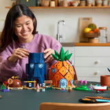 LEGO Icons Bob l'éponge: Bikini Bottom, Jouets de construction 