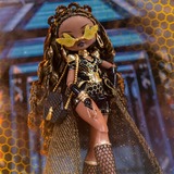 MGA Entertainment L.O.L. Surprise ! OMG - Fierce Royal Bee, Poupée 