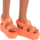  Poupée Barbie Fashionista en robe à carreaux rose orangé 