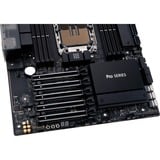 ASUS  carte mère socket 4677 