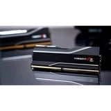 G.Skill Trident Z5 NEO RGB 64 Go DDR5-6000 (2x 32 Go) mémoire vive Noir, F5-6000J3040G32GX2-TZ5N, EXPO
