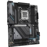 GIGABYTE X870 GAMING X WIFI7 carte mère socket AM5 Noir/gris, RAID, 2.5 Gb-LAN, WLAN, BT, Sound, ATX