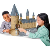 Spin Master Wizarding World: Harry Potter - Magical Minis Hogwarts Castle, Figurine Wizarding World HARRY POTTER - CHÂTEAU DE POUDLARD MAGICAL MINIS - Château Poudlard Avec Effets Sonores et Lumineux - Figurine Hermione Et 12 Accessoires - 6061842 - Jouet Enfant 5 ans et +, Action/Aventure, 5 an(s), AAA, Multicolore