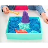 Spin Master Kinetic Sand, Coffret Bac à sable, 454 g de sable bleu, bac à sable, 4 moules et outils, jouets sensoriels pour les enfants à partir de 3 ans, Jeu de sable Kinetic Sand , Coffret Bac à sable, 454 g de sable bleu, bac à sable, 4 moules et outils, jouets sensoriels pour les enfants à partir de 3 ans, Sable cinétique pour enfants, 3 an(s), Non toxique, Bleu