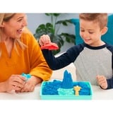 Spin Master Kinetic Sand, Coffret Bac à sable, 454 g de sable bleu, bac à sable, 4 moules et outils, jouets sensoriels pour les enfants à partir de 3 ans, Jeu de sable Kinetic Sand , Coffret Bac à sable, 454 g de sable bleu, bac à sable, 4 moules et outils, jouets sensoriels pour les enfants à partir de 3 ans, Sable cinétique pour enfants, 3 an(s), Non toxique, Bleu