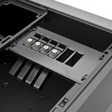 SilverStone  boîtier HTPC Gris foncé | 4x USB-A | 1x USB-C