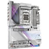 GIGABYTE X870E AORUS MASTER X3D ICE carte mère socket AM5 Argent/Blanc, RAID, 5 Gb-LAN, 10 Gb-LAN, WLAN, BT, Sound, ATX