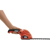 BLACK+DECKER GSL300 Taille-haie sur batterie Double-lame 600g taille-haies, Ciseaux à buisson Orange/Noir, Taille-haie sur batterie, 15 cm, Double-lame, 8 mm, 800 spm, Rouge