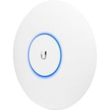 Ubiquiti UAP-AC-PRO-5 point d'accès réseaux locaux sans fil 1300 Mbit/s Blanc 1300 Mbit/s, 1300 Mbit/s, 10,100,1000 Mbit/s, 122 m, AES, TKIP, WEP, WPA, WPA-PSK, WPA2, 48 V