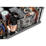 Thermaltake Toughpower PF1 unité d'alimentation d'énergie 24-pin ATX Noir alimentation modulaire 850 watt Noir, 6x PCIe, 850 W, 100 - 240 V, 1020 W, 50/60 Hz, 12 A, Actif